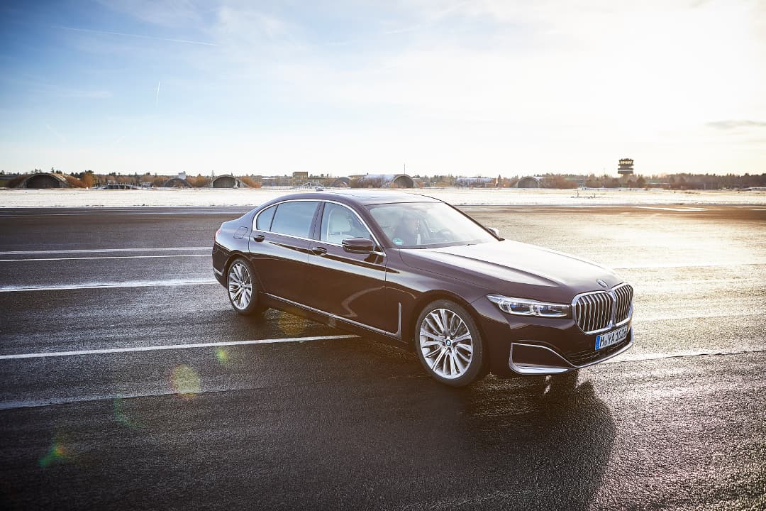 The BMW 745e